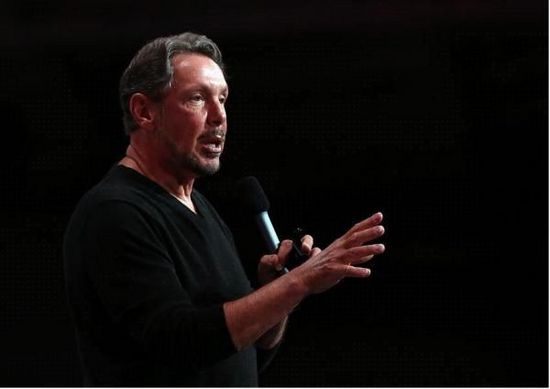 ڰˣɭ(Larry Ellison)
	Ȩ58
	䣺69
	ң
	׹(Oracle) CEO